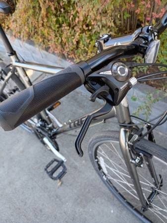 Tall Trek commuter like new, fits 5'9-- 6' or so 4