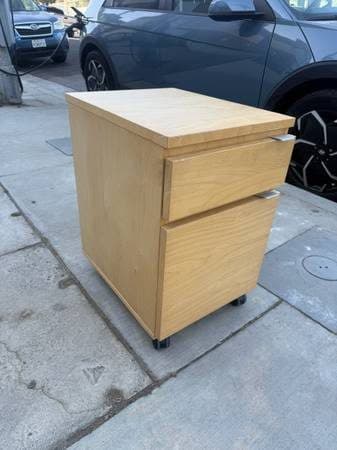 Curb alert: IKEA rolling file cabinet / bedside table 2