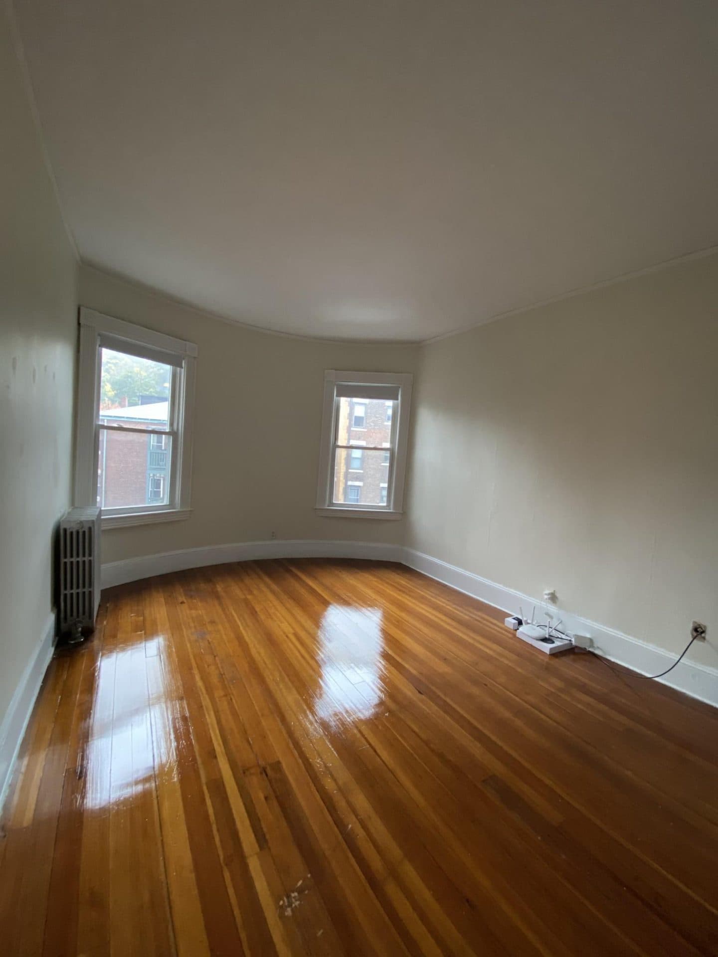 looking for someone who join apartment in Beacon St, Brookline 1