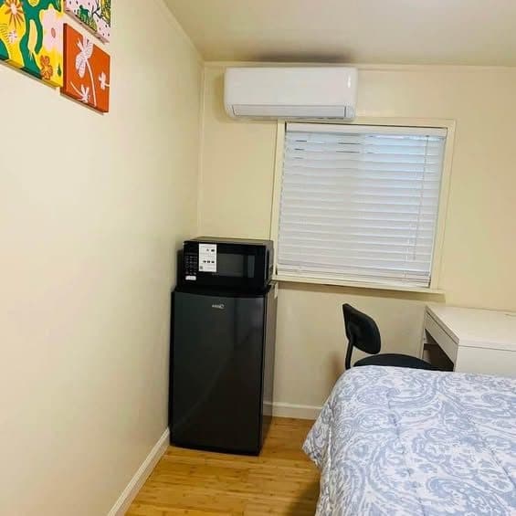 Private room for rent 1