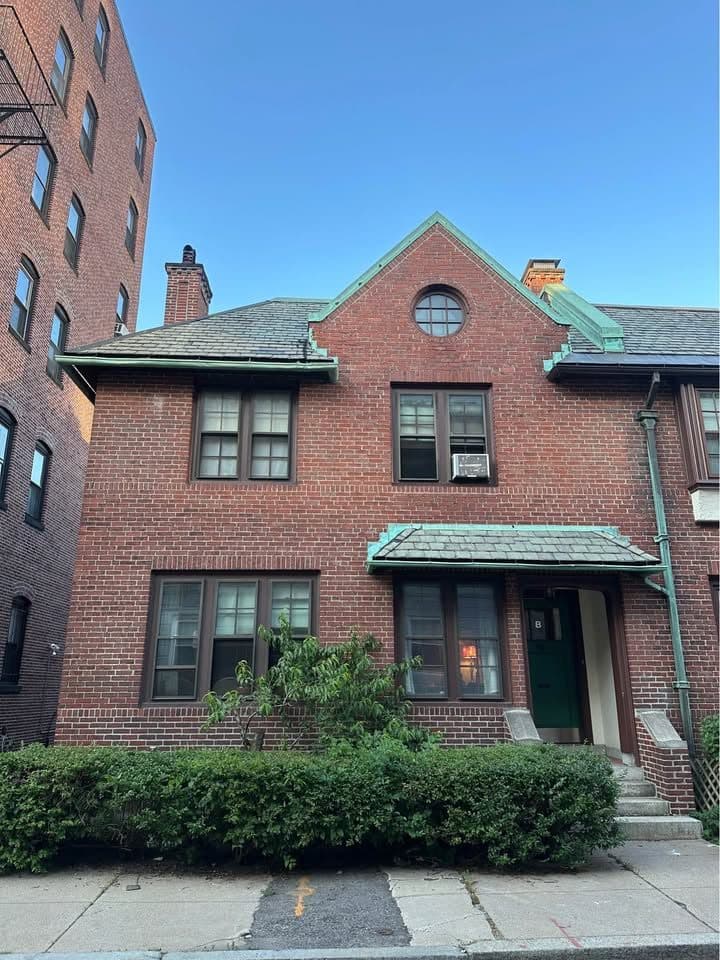 Private room for rent 3