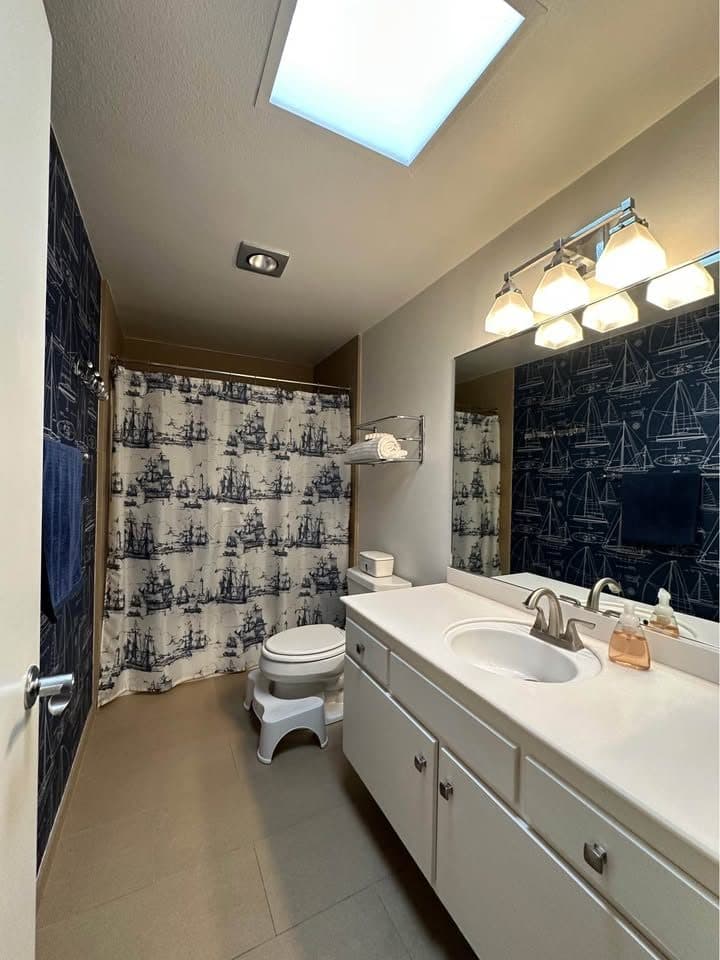 3 Beds 2.5 Baths - Townhouse 3
