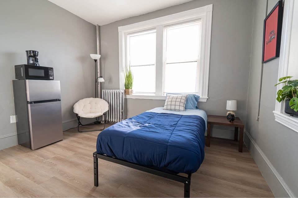 Private room for rent 2