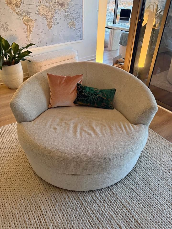 Ashley Furniture Cambri Oversized Swivel Chair – Cream 1