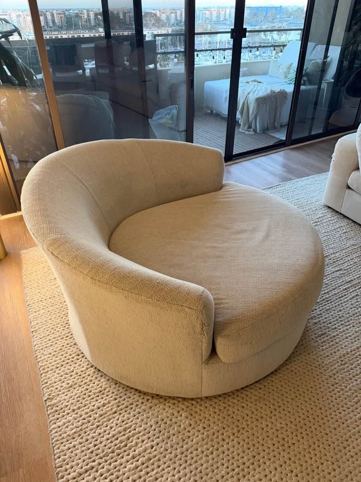 Ashley Furniture Cambri Oversized Swivel Chair – Cream 3
