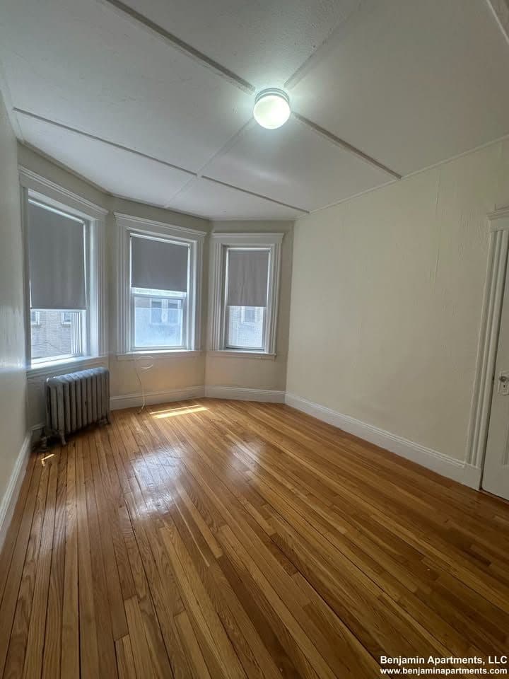 Studio 1 Bath Apartment 2