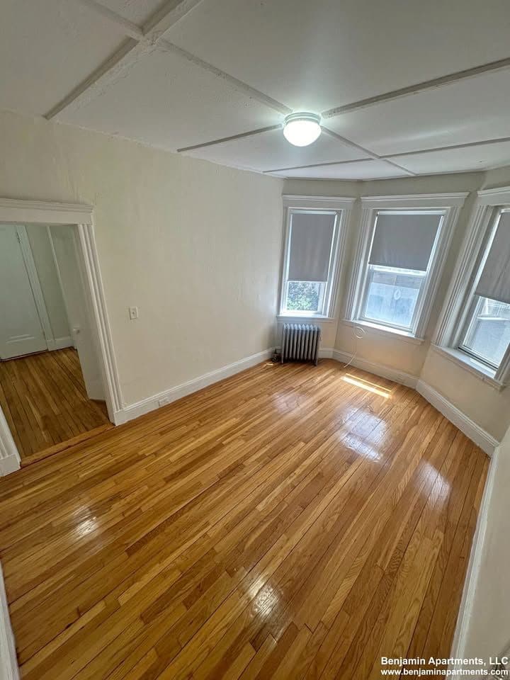 Studio 1 Bath Apartment 1