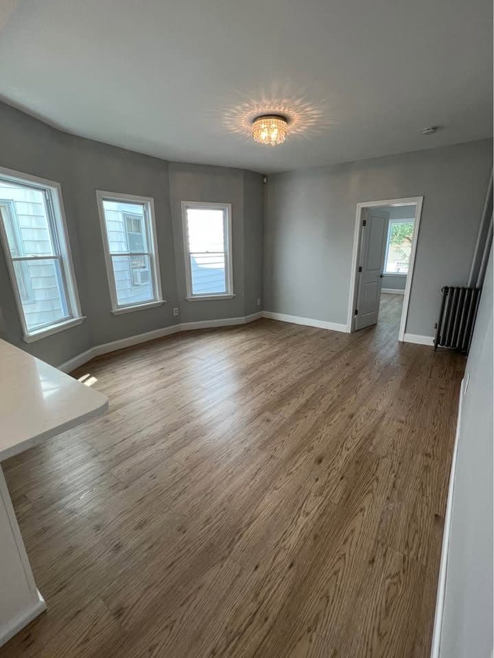 3 Beds 1 Bath - Apartment 2