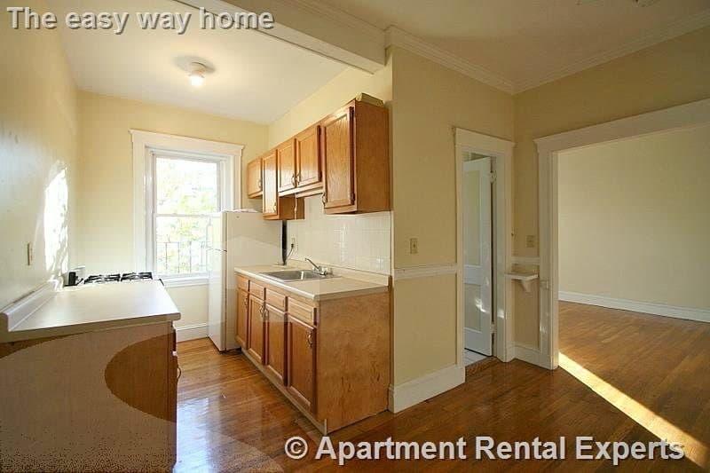 Studio 1 Bath Apartment 1