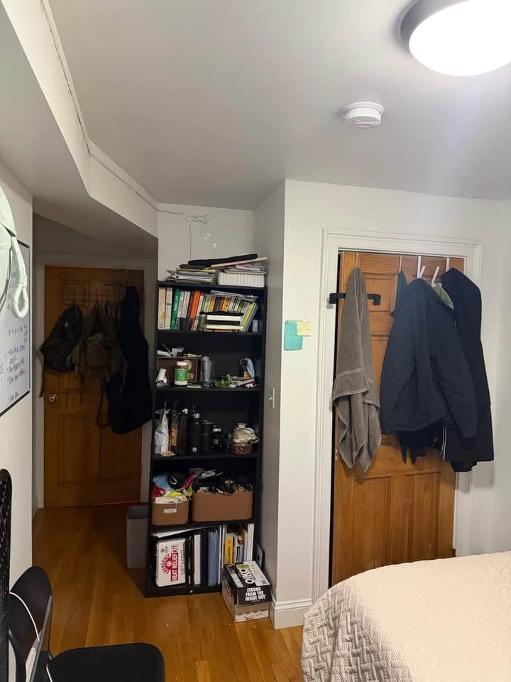 3 Beds 2 Baths - Apartment 3