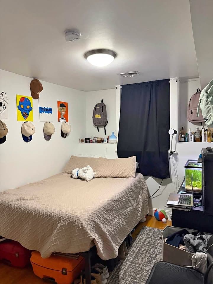 3 Beds 2 Baths - Apartment 1