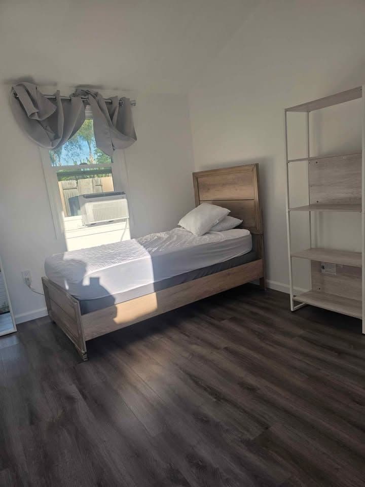 Cuarto con entrada privada 2