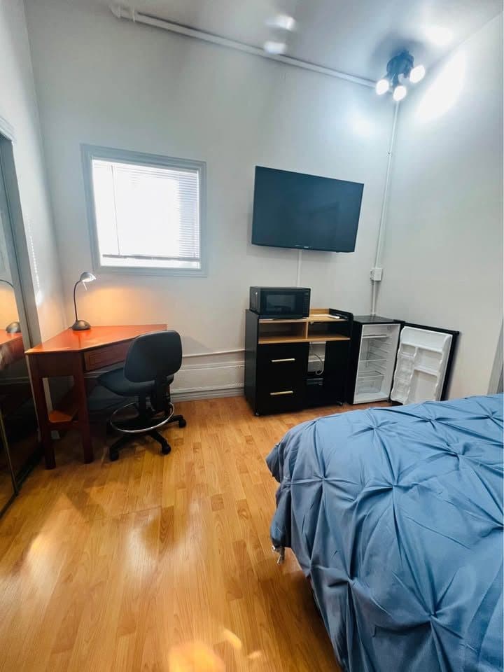 Private room for rent 3