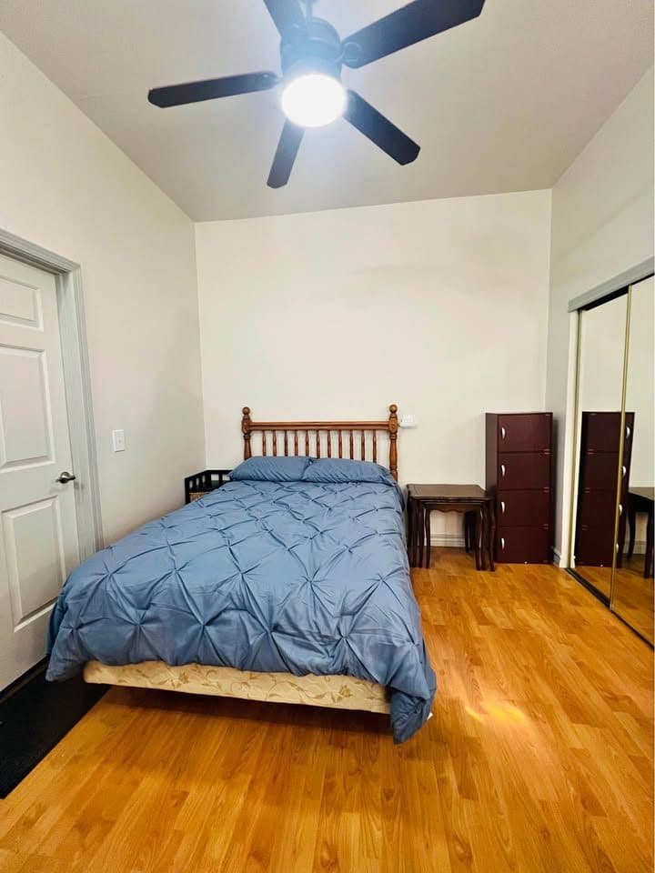 Private room for rent 1