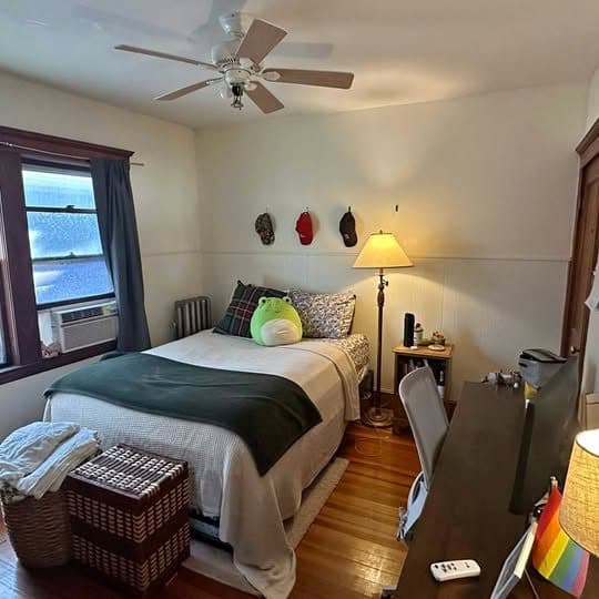 3 Beds 1.5 Baths House 1