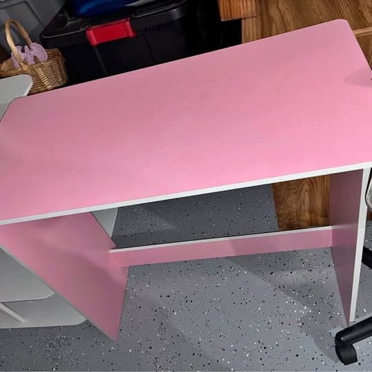 Pink desk 1