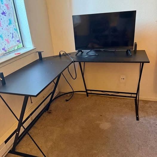 Desk 1