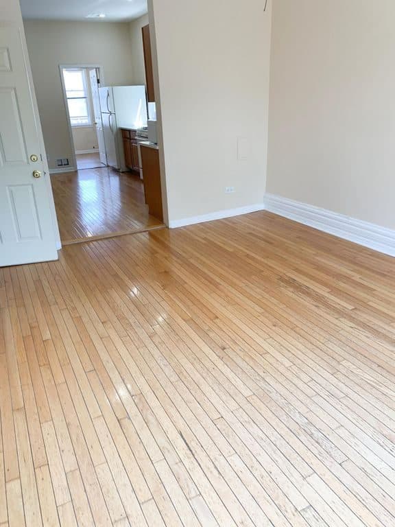 2 BR for rent — 3111 N Southport Ave APT 2, Chicago 3
