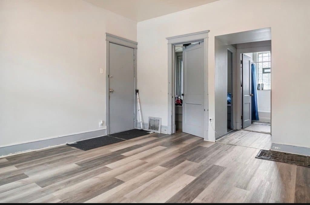 2 BR for rent — 1538 W 70th St #1, Chicago 1