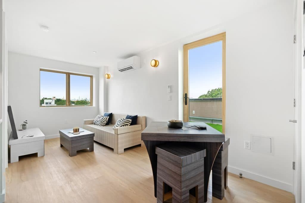 1 BR for rent — 11 Weirfield St #7R, Brooklyn 1