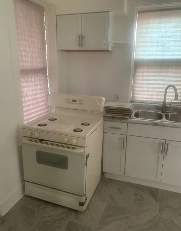 4 BR for rent — 7701 S Union Ave #3W, Chicago 1