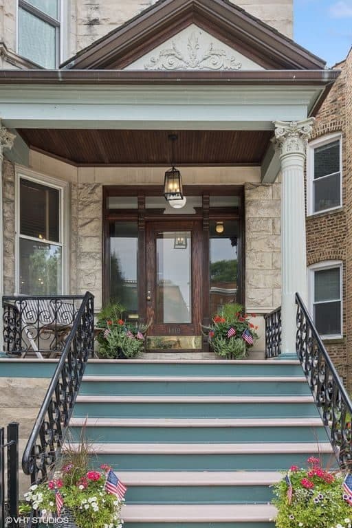 3 BR for rent — 1419 W Winona St #2, Chicago 2
