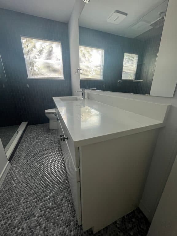 2 BR for rent — 1901 W 38th St, Austin 3