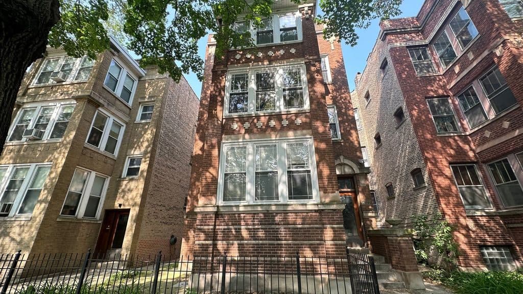 3 BR for rent — 6322 N Lakewood Ave #G, Chicago 1