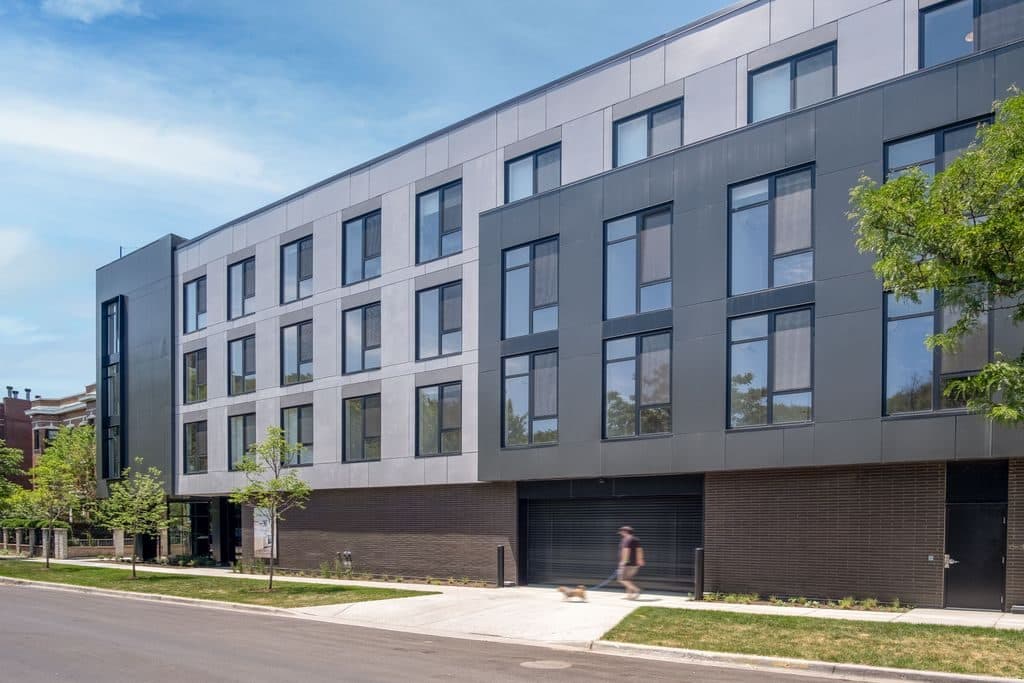 Studio for rent — 4750 N Winthrop Ave, Chicago 2