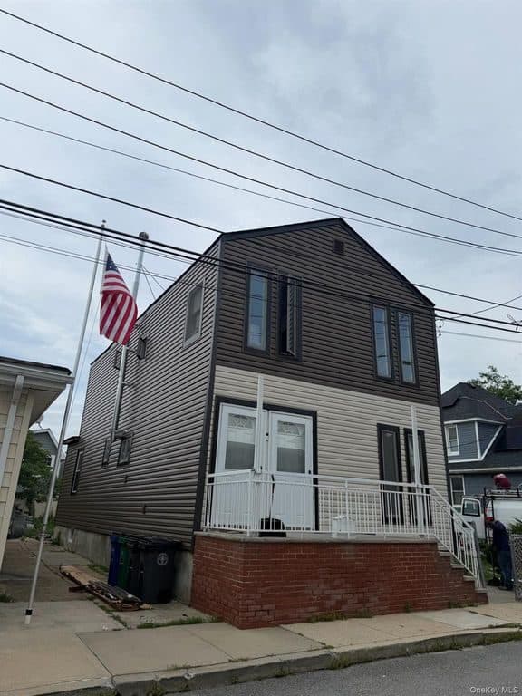 3 BR for rent — 9947 163rd Dr, Jamaica 1
