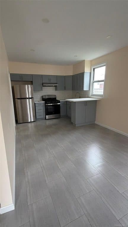 3 BR for rent — 9947 163rd Dr, Jamaica 2