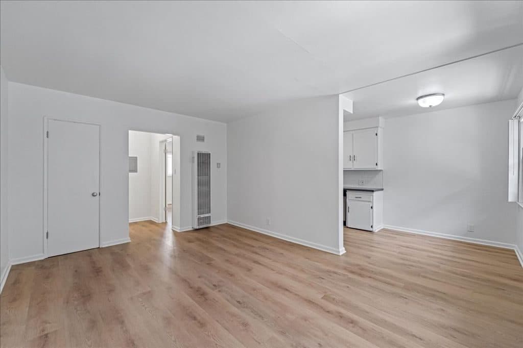1 BR for rent — 3506 W Florence Ave APT 3, Los Angeles 1
