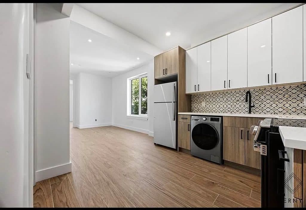 Studio for rent — 151 Hawthorne St, Brooklyn 1