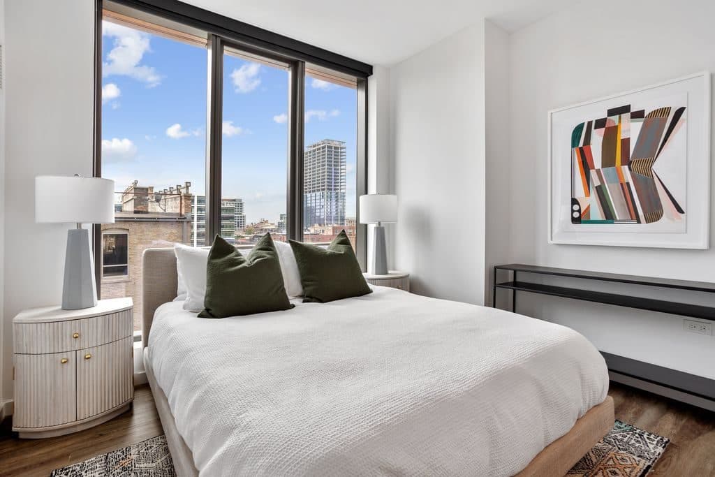 Studio for rent — 166 N Aberdeen St, Chicago 1