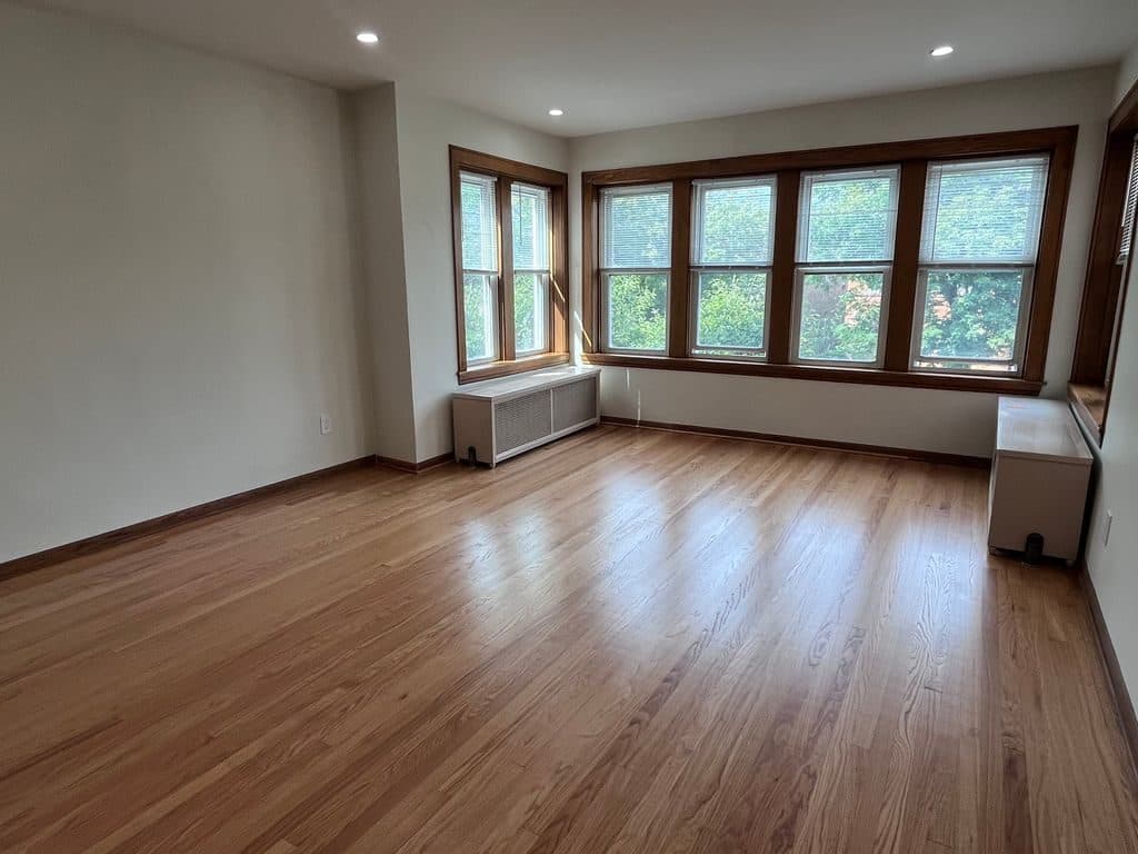 3 BR for rent — 5319 W Montrose Ave #2, Chicago 1