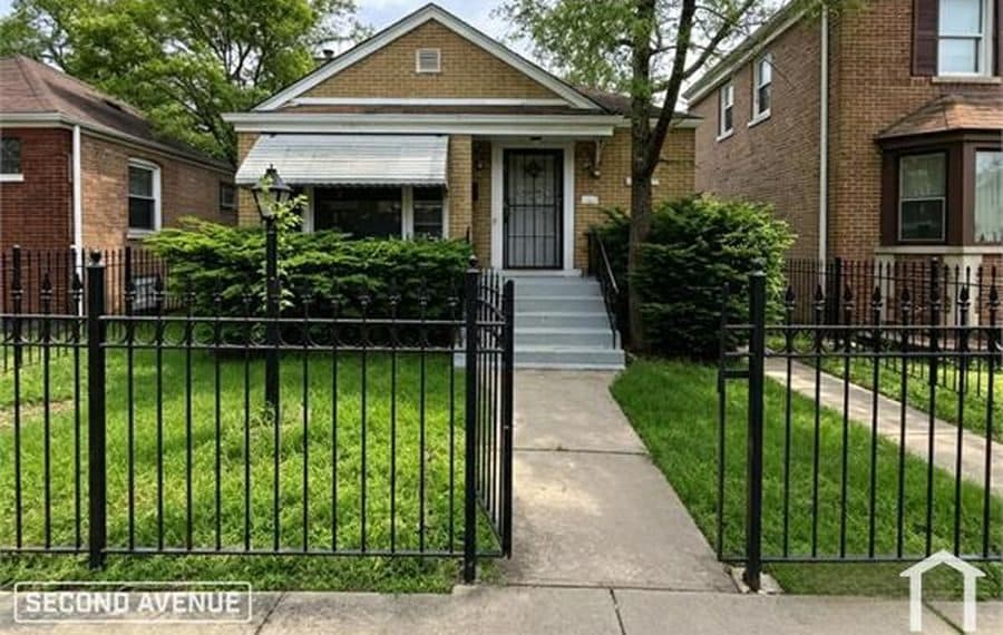 2 BR for rent — 10605 S Indiana Ave, Chicago 1