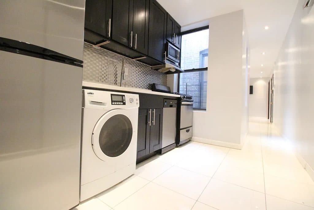 3 BR for rent — 926 Amsterdam Ave #8F, New York 1