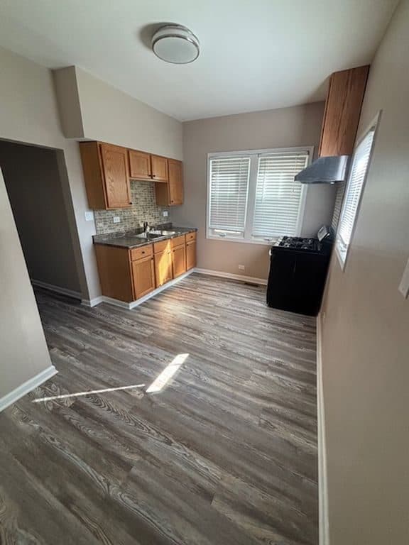 3 BR for rent — 5220 S Linder Ave #1, Chicago 1