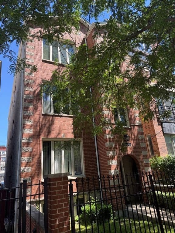3 BR for rent — 1444 W Walton St APT 3, Chicago 1