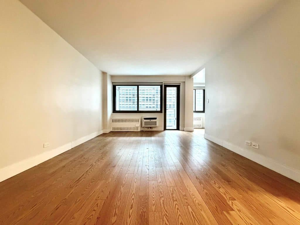 Studio for rent — 135 W 96th St, New York 1