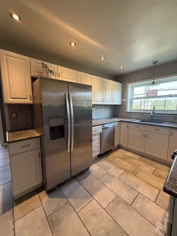 3 BR for rent — 1801 Yates Ave APT 2, Bronx 1