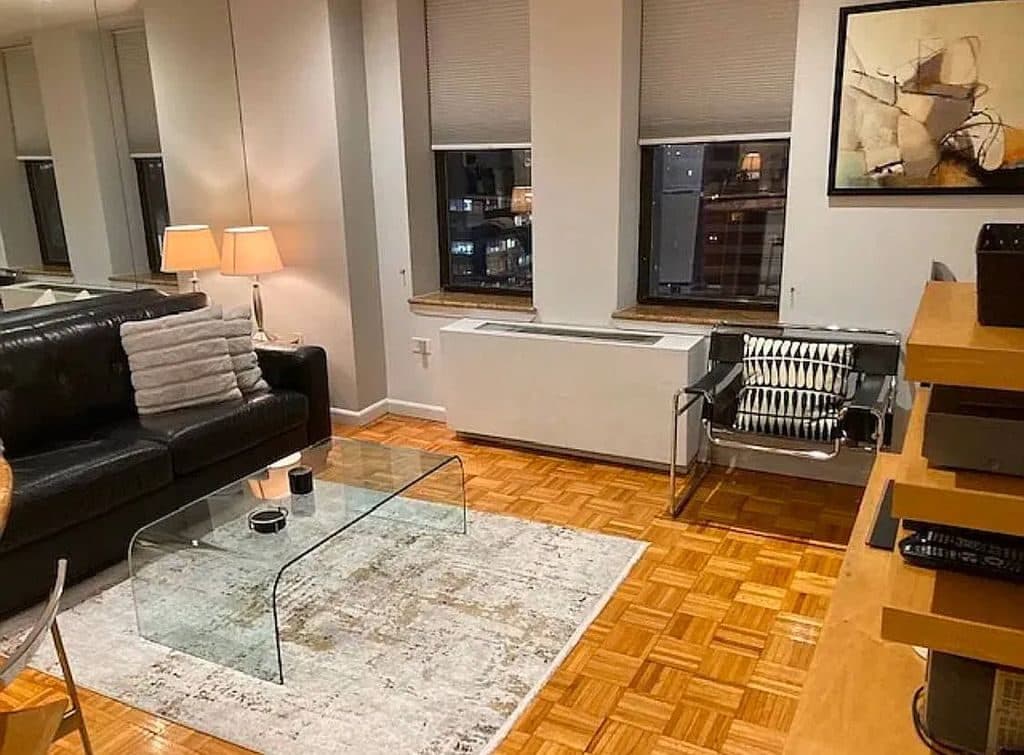 1 BR for rent — 150 W 51st St, New York 1