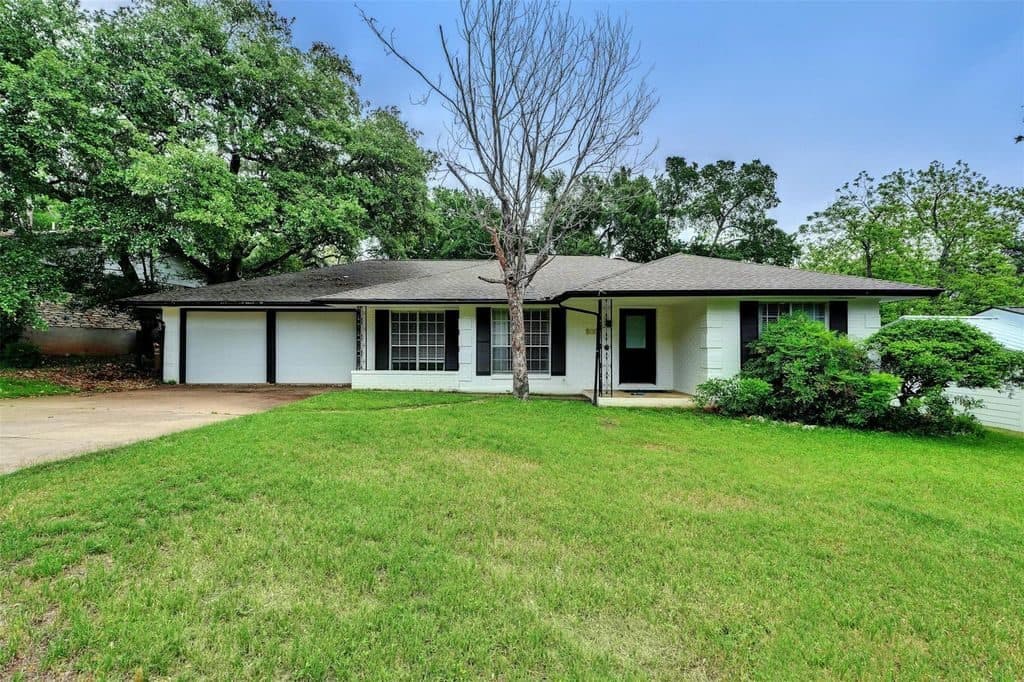 4 BR for rent — 8001 Ceberry Dr, Austin 1
