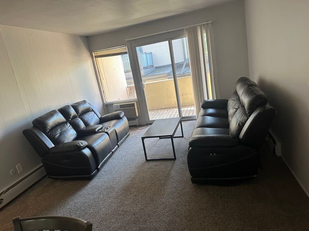 2 BR for rent — 815 S State St APT 8, Ann Arbor 1