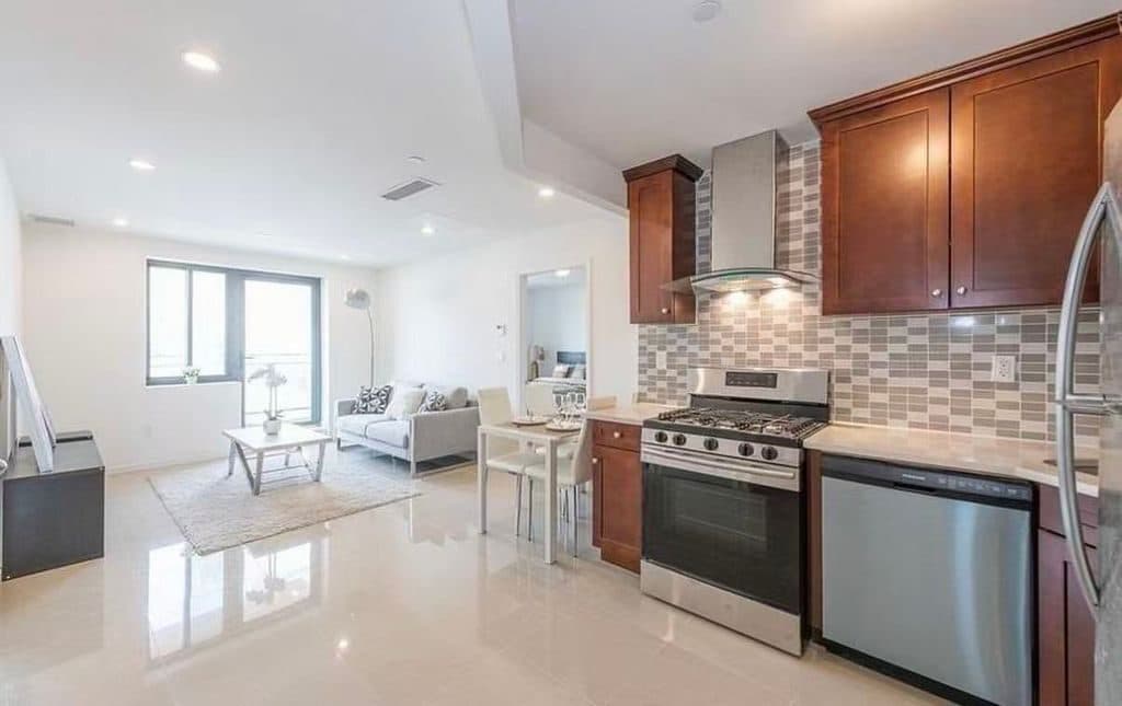 2 BR for rent — 214-11 35th Ave #3C, Bayside 1