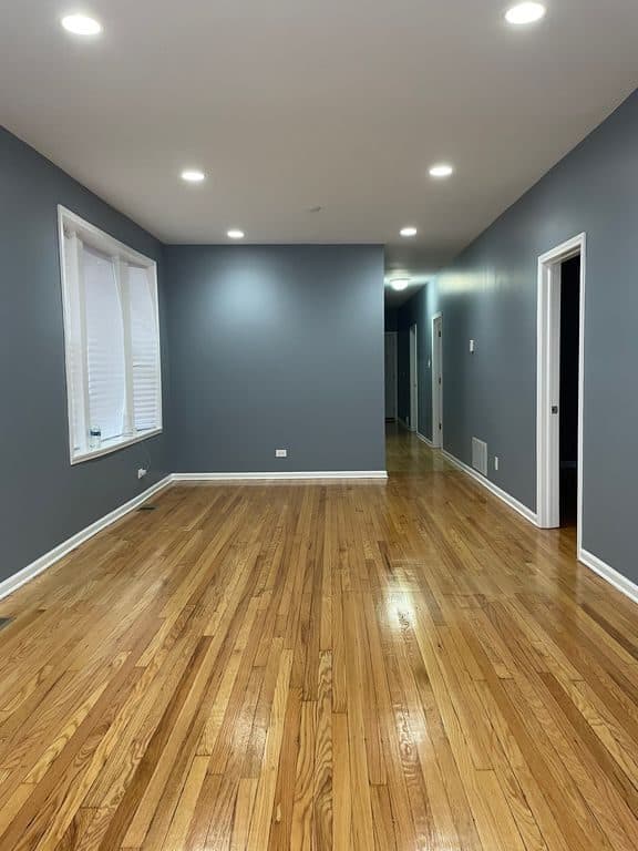 3 BR for rent — 5924 S Rockwell St #1, Chicago 1