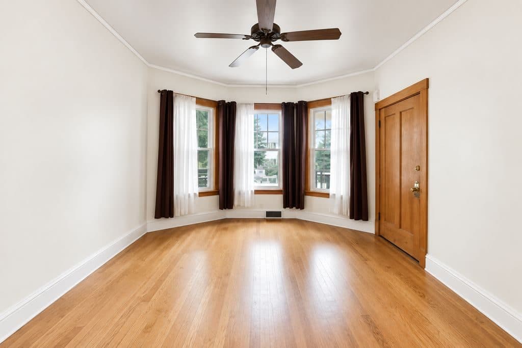 2 BR for rent — 4950 W Gunnison St, Chicago 1