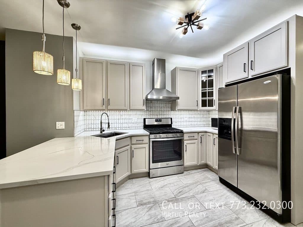 3 BR for rent — 5791 N Ridge Ave APT 1, Chicago 1