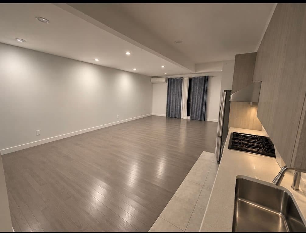 2 BR for rent — 6420 83rd St Floor 1, Middle Village 1
