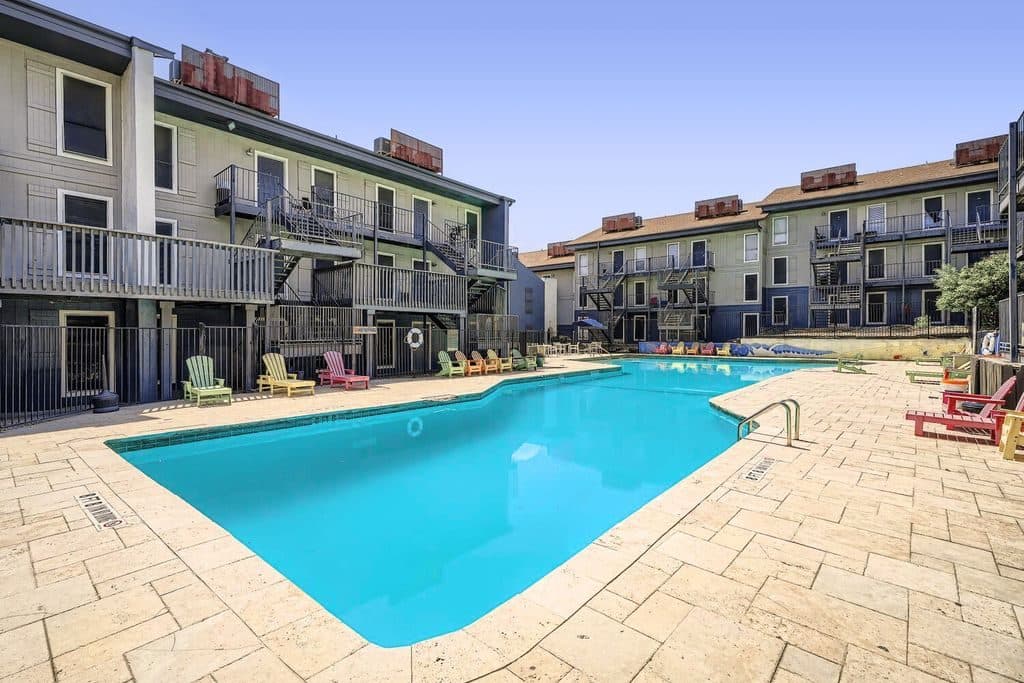 Studio for rent — 2005 Willow Creek Dr, Austin 1